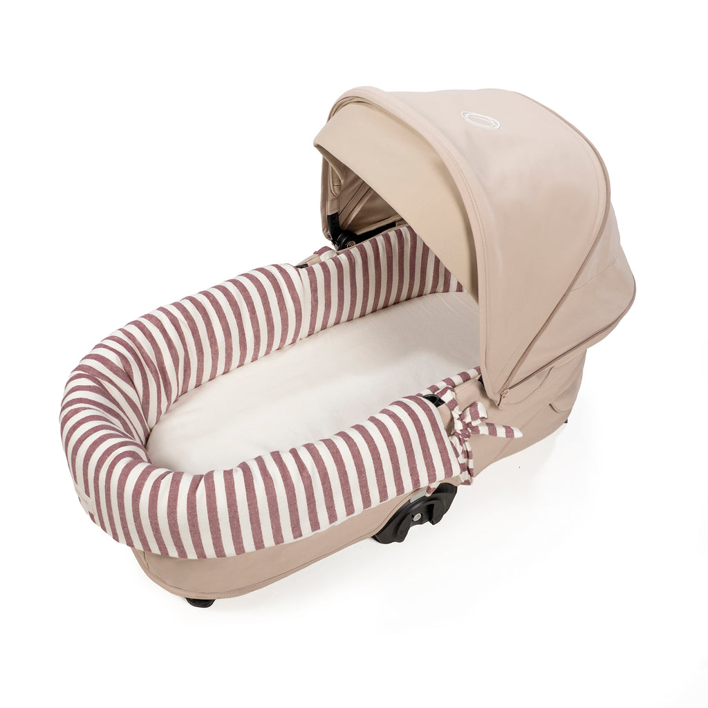 PASITO A PASITO Cubre Cuco Dual + Sabana Ajustable Cuco Cherry Rayas